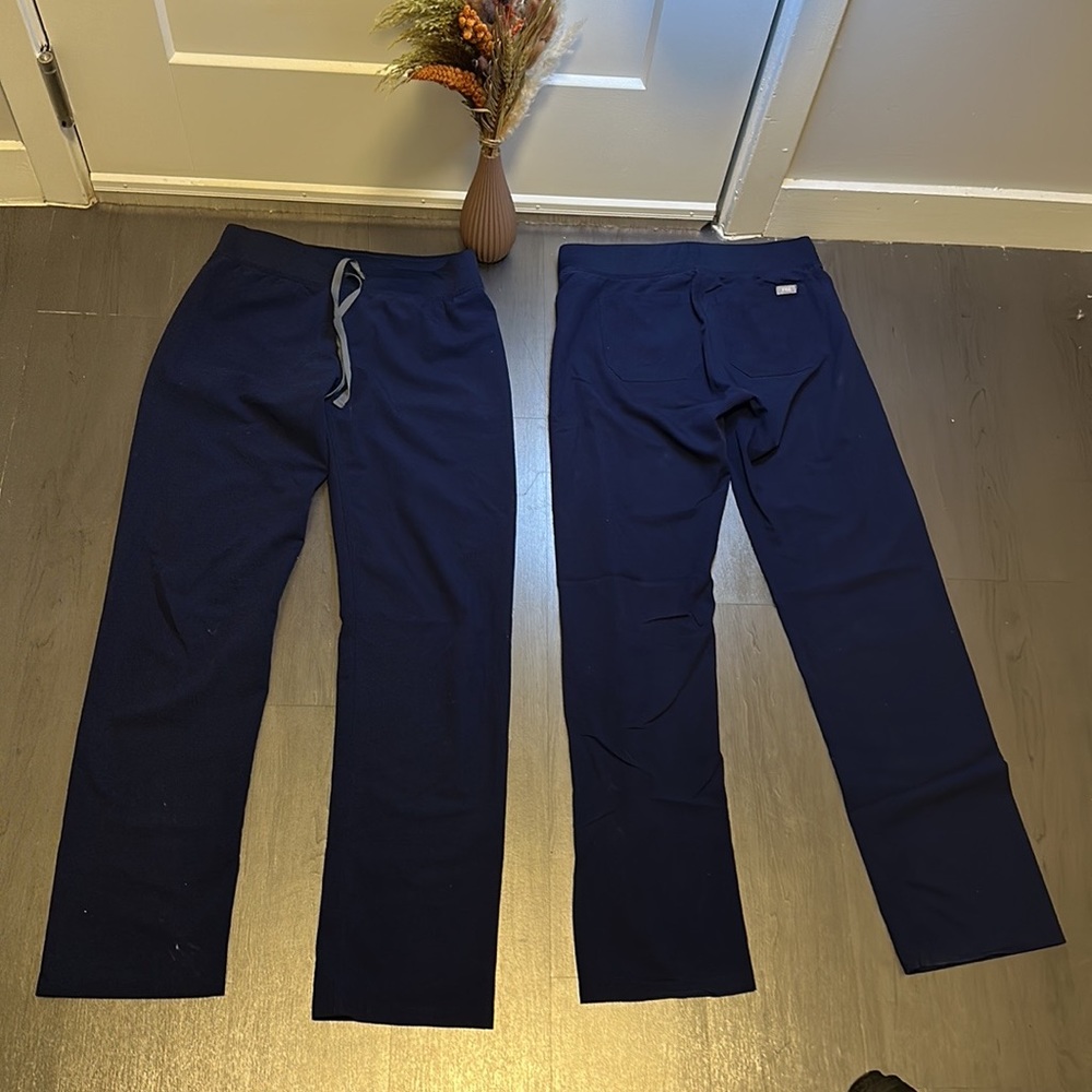 Bundle of Figs Navy pants - size Small Tall